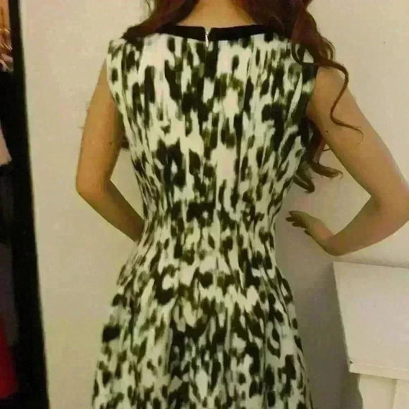 NNT Marc New York V  neck sleeveless pockets stretch black/green print S - Picture 3 of 4